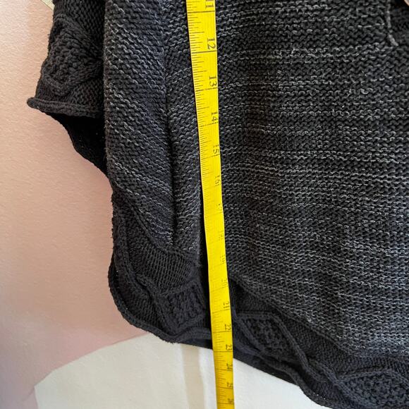 SOLD OUTT - Picture 6 of 7